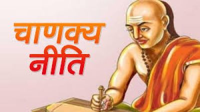 Chanakya Niti: जीवन बर्बाद कर देते हैं ये 3 तरह के लोग, सफलता में आती है बाधा