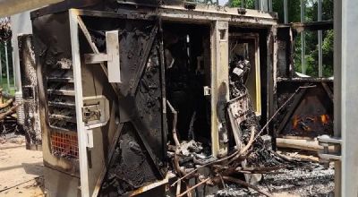  नक्सलियों ने मोबाइल टावर को किया आग के हवाले...भारी संख्या में फेंके पर्चे, ग्रामीण दहशत में&hellip;