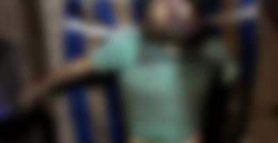 बंद गाड़ी में मिली अज्ञात युवक की सड़ी-गली लाश, इलाके में फैली सनसनी