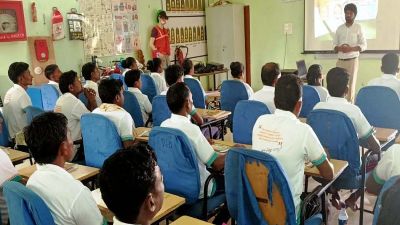 नक्सली अब होटल की यूनिफॉर्म पहनकर करेंगे जिंदगी की नई शुरुआत