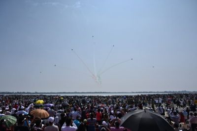 राज्योत्सव पर वायु सेना का रोमांचक एयर शो, सेंध जलाशय के ऊपर आसमां में गूंजा &lsquo;जय जोहार&rsquo; और &lsquo;छत्तीसगढ़िया सबले बढ़िया&rsquo;