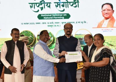 जल संरक्षण, प्राकृतिक और जैविक खेती की ओर बढ़ना आवश्यक : रमेन डेका