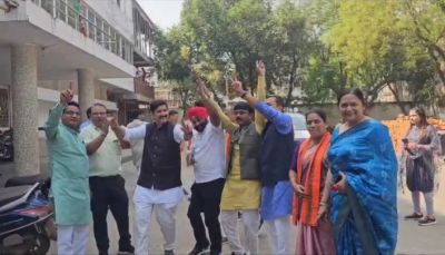 मोदीमय हुआ बिहार, NDA की बढ़त को लेकर राजधानी में कार्यकर्ताओं ने मनाया जश्न