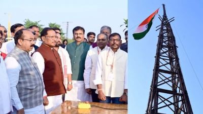भारत के सबसे ऊंचे 140 फीट बैम्बू टावर पर मुख्यमंत्री ने किया ध्वजारोहण, बेमेतरा बना राष्ट्रीय आकर्षण का केंद्र