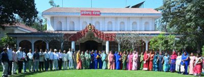 राज्यपाल के गोद ग्राम टेमरी के ग्रामीणों ने किया लोकभवन का भ्रमण&hellip;.