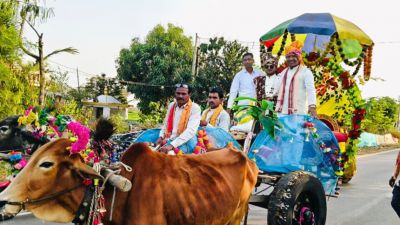 CG &ndash; विधायक का स्वैग : बैलगाड़ी पर सवार होकर बारात पहुंचे विधायक, बारात में दिखी छत्तीसगढ़ी संस्कृति की झलक