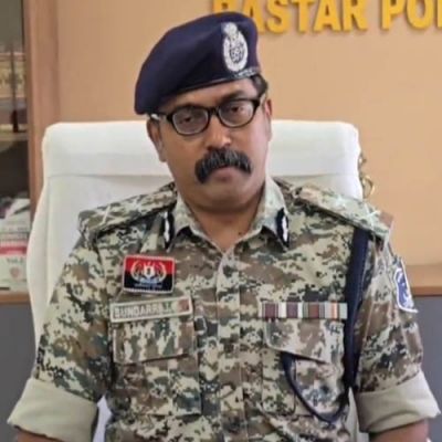 42 सशस्त्र नक्सली कैडरों का आत्मसमर्पण नक्सल मुक्त भारत के लिए महत्वपूर्ण - सुंदरराज पी.