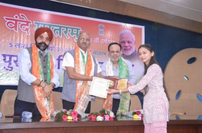 अब देश के लिए मरने की नहीं, बल्कि अच्छा कार्य करते हुए देश के लिए जीने की जरूरत: सांसद बृजमोहन