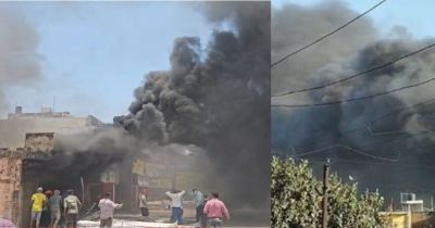 प्लास्टिक पाइप गोदाम में लगी भीषण आग, काले धुएं से ढका आसमान