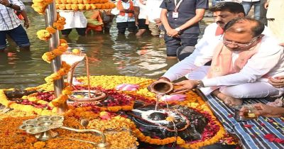 जलेश्वर महादेव धाम में मुख्यमंत्री विष्णुदेव साय ने किया जलाभिषेक: प्रदेश की सुख-समृद्धि की कामना की&hellip;