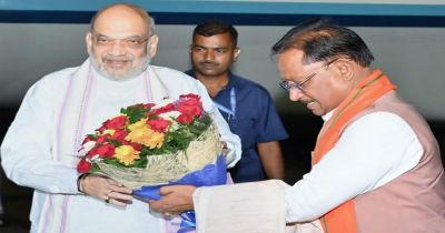 केंद्रीय गृह मंत्री अमित शाह पहुंचे रायपुर: मुख्यमंत्री विष्णुदेव साय ने किया आत्मीय स्वागत&hellip;.