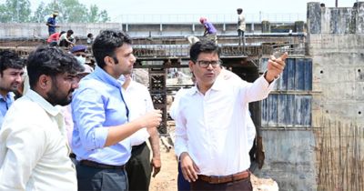 वित्त मंत्री चौधरी ने रायगढ़ की प्रमुख विकास परियोजनाओं का किया निरीक्षण वित्त मंत्री चौधरी ने रायगढ़ की प्रमुख विकास परियोजनाओं का किया निरीक्षण