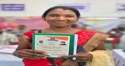 ’सुशासन तिहार में अलमा टोप्पो की वर्षों पुरानी समस्या का हुआ समाधान’, ’जनसमस्या निवारण शिविर में हाथों-हाथ मिला राशन कार्ड ’सुशासन तिहार में अलमा टोप्पो की वर्षों पुरानी समस्या का हुआ समाधान’, ’जनसमस्या निवारण शिविर में हाथों-हाथ मिला राशन कार्ड