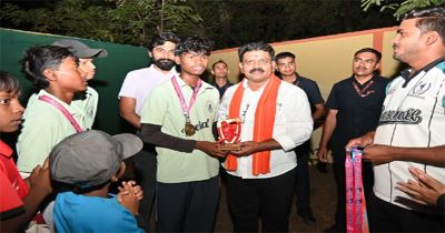 उप मुख्यमंत्री शर्मा ने राष्ट्रीय पदक विजेता बेसबॉल खिलाडिय़ों का किया सम्मान
