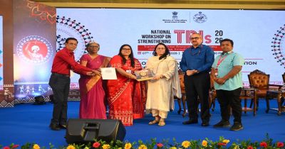 छत्तीसगढ़ आदिमजाति अनुसंधान एवं प्रशिक्षण संस्थान को मिला उत्कृष्ट प्रदर्शन का प्रमाण-पत्र