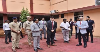 मुख्य न्यायाधीश छत्तीसगढ़ हाईकोर्ट न्यायमूर्ति रमेश सिन्हा ने जिला एवं सत्र न्यायालय जगदलपुर का किया निरीक्षण मुख्य न्यायाधीश छत्तीसगढ़ हाईकोर्ट न्यायमूर्ति रमेश सिन्हा ने जिला एवं सत्र न्यायालय जगदलपुर का किया निरीक्षण
