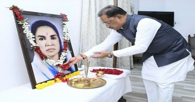 मुख्यमंत्री साय ने छत्तीसगढ़ की प्रथम महिला सांसद और समाज सेविका मिनीमाता जी की पुण्यतिथि पर किया नमन