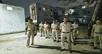 स्वतंत्रता दिवस के मद्देनजर रायपुर पुलिस का विशेष अभियान, 130 असामाजिक तत्वों पर कार्रवाई, 19 वारंट तामिल स्वतंत्रता दिवस के मद्देनजर रायपुर पुलिस का विशेष अभियान, 130 असामाजिक तत्वों पर कार्रवाई, 19 वारंट तामिल