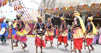 छत्तीसगढ़ के पहले पर्व हरेली पर मुख्यमंत्री निवास में सजी लोक संस्कृति की जीवंत झांकी छत्तीसगढ़ के पहले पर्व हरेली पर मुख्यमंत्री निवास में सजी लोक संस्कृति की जीवंत झांकी