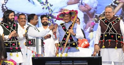 हरेली तिहार पर मुख्यमंत्री निवास में साकार हुई छत्तीसगढ़ की लोक संस्कृति, कृषि परंपरा और ग्रामीण जीवन की जीवंत झांकी