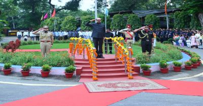 स्वतंत्रता दिवस-2026 : राज्यपाल डेका ने लोेकभवन में किया ध्वजारोहण