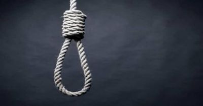 CG &ndash; महिला को मृत समझकर कमरे में ताला लगाकर लौट गई पुलिस, 2 घंटे बाद खोला दरवाजा तो नजारा देख रह गई हैरान
