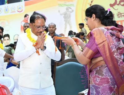 मेरी सगी बहन नहीं... आज माधुरी जी ने वह कमी पूरी कर दी : राखी बंधवाकर भावुक हुए मुख्यमंत्री साय