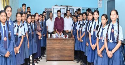 पीएम श्री स्कूल तिल्दा का स्टूडेंट स्टोर बना मिसाल, मंत्री वर्मा ने बच्चों की उद्यमिता व हुनर को सराहा पीएम श्री स्कूल तिल्दा का स्टूडेंट स्टोर बना मिसाल, मंत्री वर्मा ने बच्चों की उद्यमिता व हुनर को सराहा