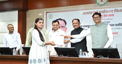 युवाओं को रोजगार, नागरिकों को सुगम सेवाएं और आधुनिक कौशल से जोड़ना हमारी प्राथमिकता : मुख्यमंत्री विष्णु देव साय युवाओं को रोजगार, नागरिकों को सुगम सेवाएं और आधुनिक कौशल से जोड़ना हमारी प्राथमिकता : मुख्यमंत्री विष्णु देव साय