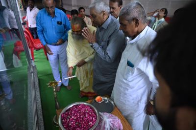  जैतू साव मठ ने स्मरण किया बापू और शास्त्री को