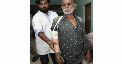 ट्रेन हादसे के दर्द पर &lsquo;सेवा संकल्प&rsquo; का मरहम, धमतरी के तेजराम को दो घंटे में मिला कृत्रिम हाथ, लौटी जिंदगी की रंगत