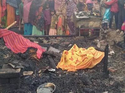 जिंदा जला पूरा परिवार, प्रेग्नेंट महिला समेत 4 की मौत, शॉर्ट सर्किट से घर में लगी आग… जिंदा जला पूरा परिवार, प्रेग्नेंट महिला समेत 4 की मौत, शॉर्ट सर्किट से घर में लगी आग…