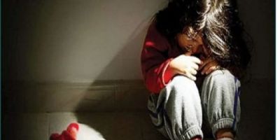 पिता ने लूटी अपनी 8 साल की मासूम बेटी की आबरू, चीख पुकार सुन कर पहुंची मां और फिर&hellip;