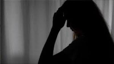 पुलिस बन महिला वकील से वीडियो कॉल पर उतरवाए कपड़े, फिर करने लगे ब्लैकमेल, जानिए फिर क्या हुआ पुलिस बन महिला वकील से वीडियो कॉल पर उतरवाए कपड़े, फिर करने लगे ब्लैकमेल, जानिए फिर क्या हुआ