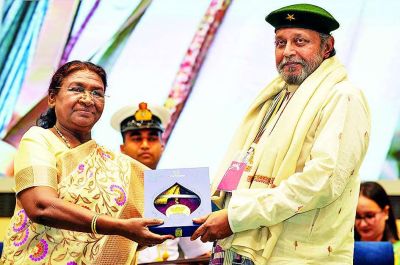 मिथुन चक्रवर्ती को मिला दादा साहेब फाल्के पुरस्कार, राष्ट्रपति ने किया सम्मानित