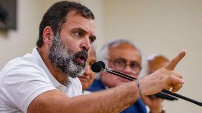 सीएम जेल चले जाते हैं… अडानी का कुछ नहीं होता, कांग्रेस नेता राहुल गांधी ने पीएम मोदी पर साधा निशाना सीएम जेल चले जाते हैं… अडानी का कुछ नहीं होता, कांग्रेस नेता राहुल गांधी ने पीएम मोदी पर साधा निशाना