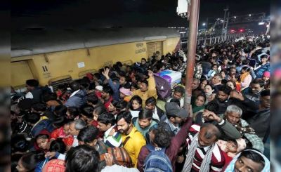 रेलवे स्टेशन में मची भगदड़, 18 लोगों की गयी जान, सबसे ज्यादा इस राज्य के… देखे लिस्ट रेलवे स्टेशन में मची भगदड़, 18 लोगों की गयी जान, सबसे ज्यादा इस राज्य के… देखे लिस्ट