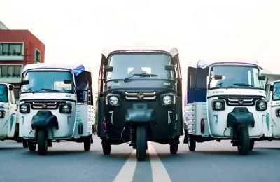 अब पूरा परिवार घूमेगा बिना पेट्रोल के! GEV ने लॉन्च किया Dabang Maxx 7+1 सीटर ई-ऑटो, जानें इसके दमदार फीचर्स अब पूरा परिवार घूमेगा बिना पेट्रोल के! GEV ने लॉन्च किया Dabang Maxx 7+1 सीटर ई-ऑटो, जानें इसके दमदार फीचर्स