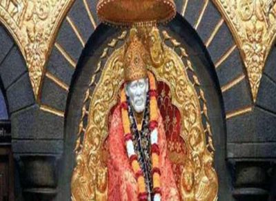 शिरडी साईबाबा मंदिर में चोरी, चढ़ावे की गिनती करने वाला 30 साल पुराना कर्मचारी ही निकला चोर