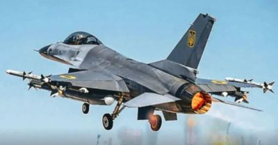 Russia Ukraine War: रूस के मिसाइल अटैक में यूक्रेन का F-16 तबाह, पायलट की मौके पर मौत