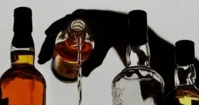 जमकर छलके जाम… यहां 800 करोड़ से भी ज्यादा की शराब पी गए लोग, बीते साल हुई थी इतने की बिक्री जमकर छलके जाम… यहां 800 करोड़ से भी ज्यादा की शराब पी गए लोग, बीते साल हुई थी इतने की बिक्री