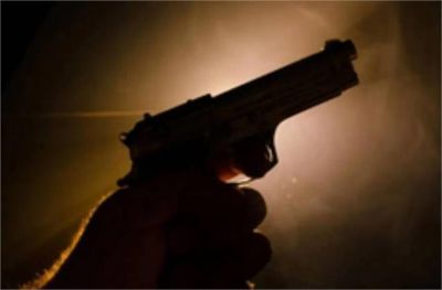 मासूम के जन्मदिन पर बवाल: शराब के नशे में धुत दबंगों ने घर में घुसकर की मारपीट, पिस्तौल तानी