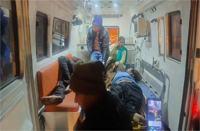 बड़ा हादसा; तेज रफ्तार कंटेनर ने 15 यात्रियों को बेरहमी से कुचला! छह की दर्दनाक मौत; सीएम योगी ने लिया संज्ञान, दिए ये निर्देश