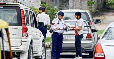 ट्रैफिक चालान नियमों में बड़े बदलाव, लोक अदालत जाने से पहले भरना होगा 50% जुर्माना ट्रैफिक चालान नियमों में बड़े बदलाव, लोक अदालत जाने से पहले भरना होगा 50% जुर्माना