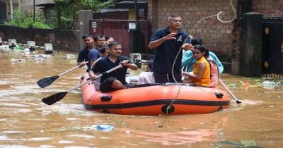 असम में बाढ़ का कहर जारी: 13 जिलों में डेढ़ लाख से ज्यादा लोग प्रभावित, मौतों का आंकड़ा 98 पहुंचा असम में बाढ़ का कहर जारी: 13 जिलों में डेढ़ लाख से ज्यादा लोग प्रभावित, मौतों का आंकड़ा 98 पहुंचा