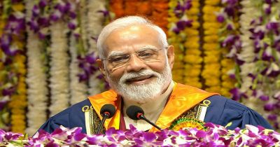 बदलती दुनिया में नई चुनौतियों को अवसर में बदलें युवा: प्रधानमंत्री मोदी