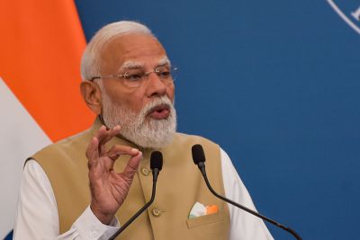 भारत &lsquo;प्रोडक्शन लिंक्ड पनिशमेंट&rsquo; से हटकर PLI के जरिए उत्पादन को बढ़ावा देने की ओर बढ़ा है: PM मोदी