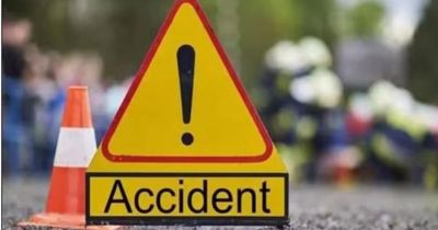 Road Accident: भीषण सड़क हादसा, डंपर की टक्कर से एक ही परिवार के 4 लोगों की मौत, 1 घायल Road Accident: भीषण सड़क हादसा, डंपर की टक्कर से एक ही परिवार के 4 लोगों की मौत, 1 घायल