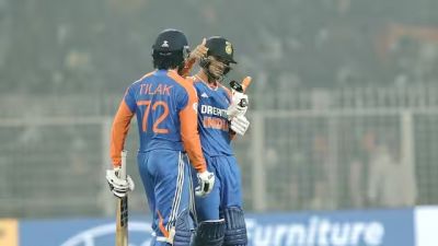 IND vs ENG 1st T20 : भारत ने 12.5 ओवर में जीता मुकाबला, इंग्लैंड 7 विकेट से हराया, अभिषेक ने लगाया फिफ्टी 
